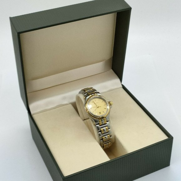 Gucci Accessories - 100% Authentic Gucci Sliver 9040l 25mm Women's 1825029